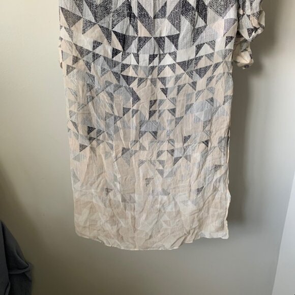 BCBGMaxazria 100% Silk Geometric Tunic Button up Blouse - Picture 6 of 8